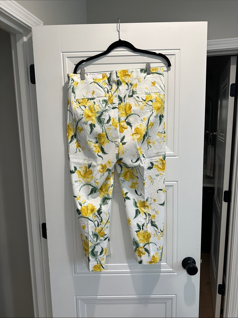 NWT Chico’s Pants - Picture 3 of 6